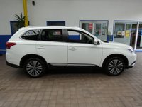 USED 2020 20 MITSUBISHI OUTLANDER 2.0 EXCEED 5d 148 BHP 7 SEATS SAT NAV LEATHER CAMERA LOW MILEAGE MITSUBISHI WARRANTY TILL MARCH 2025
