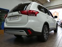 USED 2020 20 MITSUBISHI OUTLANDER 2.0 EXCEED 5d 148 BHP 7 SEATS SAT NAV LEATHER CAMERA LOW MILEAGE MITSUBISHI WARRANTY TILL MARCH 2025