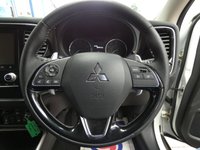 USED 2020 20 MITSUBISHI OUTLANDER 2.0 EXCEED 5d 148 BHP 7 SEATS SAT NAV LEATHER CAMERA LOW MILEAGE MITSUBISHI WARRANTY TILL MARCH 2025