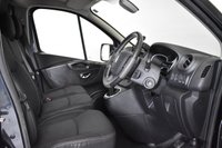 USED 2021 21 RENAULT TRAFIC 2.0 LL30 BLACK EDITION EDC ENERGY DCI 168 BHP Rare Automatic Black Edition