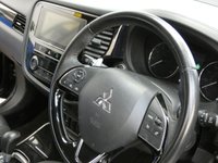 USED 2018 68 MITSUBISHI OUTLANDER 2.0 JURO 5d 148 BHP 7 SEATS 4WD CAMERA CRUISE 1 OWNER MITSUBISHI WARRANTY TILL OCT 2023
