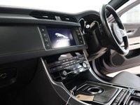 USED 2016 16 JAGUAR XF 3.0 V6 S 4d 296 BHP JAGUAR SERVICE HISTORY. STUNNING INTERIOR AND COLOUR COMBINATION