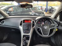 USED 2014 14 VAUXHALL ASTRA 1.4 EXCITE 5d 98 BHP 
