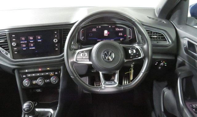 2018 VOLKSWAGEN T-ROC - Photo 4