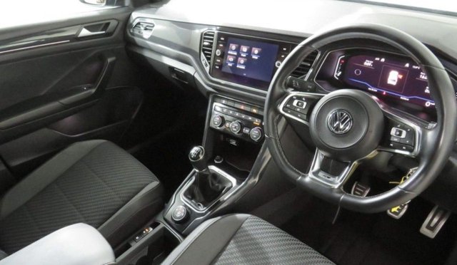 2018 VOLKSWAGEN T-ROC - Photo 5