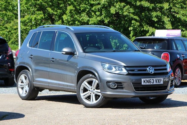 2013 63 Volkswagen Tiguan 2.0 R LINE TDI BLUEMOTION TECH 4MOTION DSG 5d 175 BHP