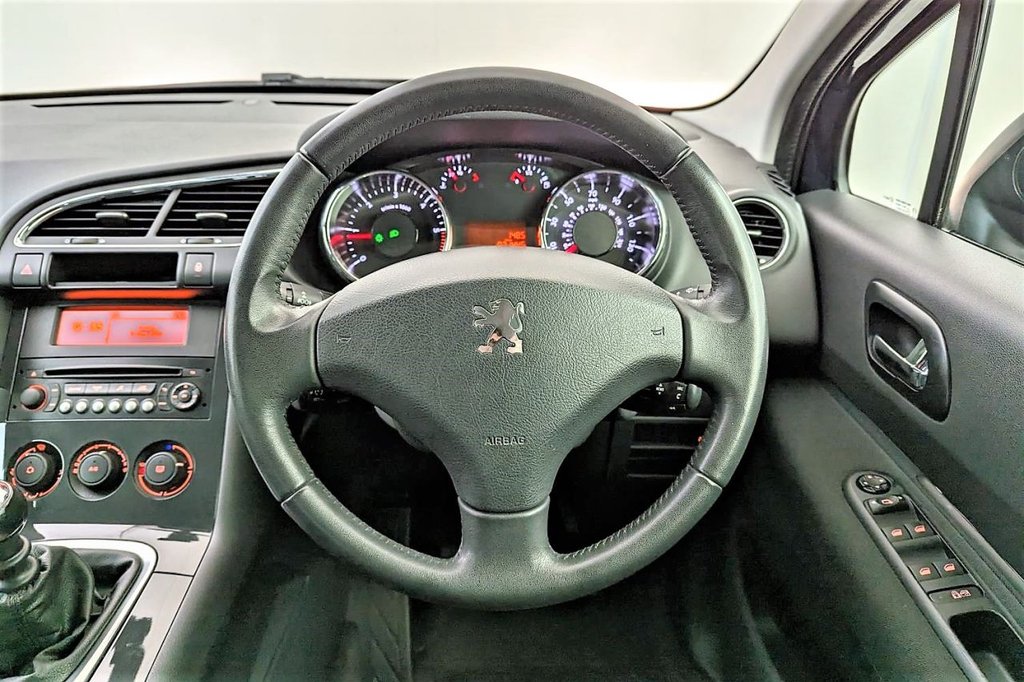 USED 2013 13 PEUGEOT 3008 1.6 HDI ACTIVE 5d  