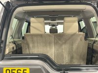 USED 2016 65 LAND ROVER DISCOVERY 3.0 SDV6 HSE LUXURY 5d 255 BHP Striking High Specification Discovery 3.0 SDV6 HSE LUXURY DISCOVERY