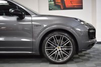 USED 2020 20 PORSCHE CAYENNE 3.0 V6 5d 456 BHP AIR SUSP / PAN ROOF / BOSE