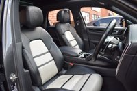 USED 2020 20 PORSCHE CAYENNE 3.0 V6 5d 456 BHP AIR SUSP / PAN ROOF / BOSE