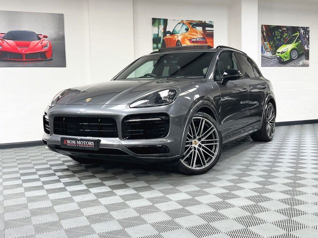 2020 20 Porsche Cayenne 3.0 V6 5d 456 BHP