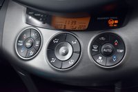 USED 2011 11 TOYOTA RAV-4 2.2 XT-R D-4D 5 DOOR 6-SPEED 150 BHP Bluetooth / Heated Front Seats