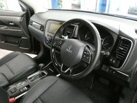 USED 2018 68 MITSUBISHI OUTLANDER 2.0 4 5d 148 BHP 4WD LEATHER HEATED CAMERA 1 OWNER 6 MONTHS GOLD WARRANTY
