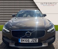 USED 2017 66 VOLVO V90 2.0 D5 POWERPULSE CROSS COUNTRY AWD 5d 231 BHP XENIUM PACK - B&W AUDIO