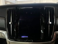 USED 2017 66 VOLVO V90 2.0 D5 POWERPULSE CROSS COUNTRY AWD 5d 231 BHP XENIUM PACK - B&W AUDIO