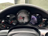 USED 2017 67 PORSCHE 911 3.0 CARRERA 4S PDK 2d 414 BHP F/P/S/H Porsche Warranty 03/24