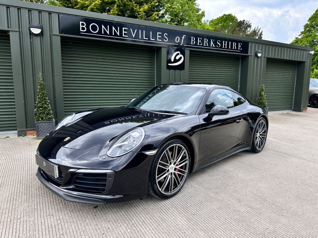 2017 67 Porsche 911 3.0 CARRERA 4S PDK 2d 414 BHP
