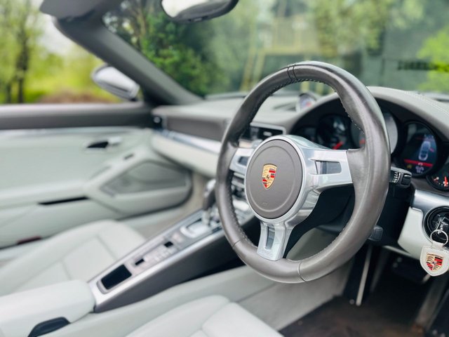 2014 PORSCHE 911 3.8 TARGA 4S PDK 2d 400 BHP - Photo 7
