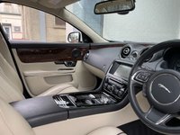USED 2015 15 JAGUAR XJ 3.0 D V6 PORTFOLIO 4d 275 BHP 