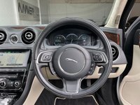 USED 2015 15 JAGUAR XJ 3.0 D V6 PORTFOLIO 4d 275 BHP 