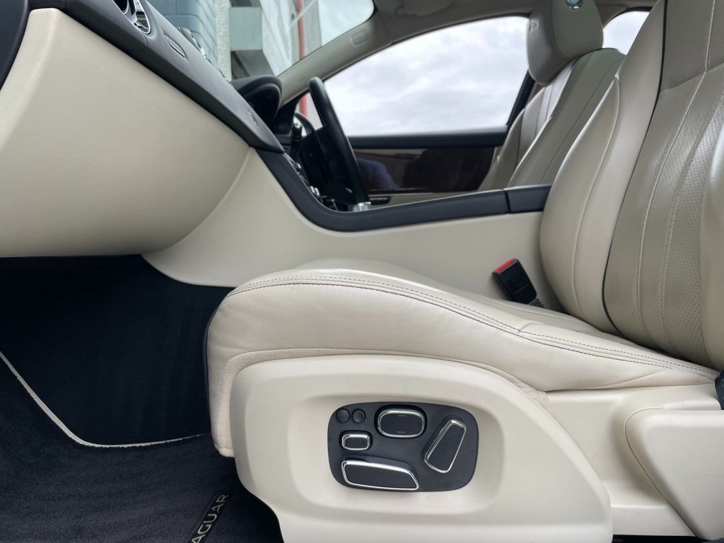 USED 2015 15 JAGUAR XJ 3.0 D V6 PORTFOLIO 4d 275 BHP 