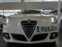 USED 2014 14 ALFA ROMEO GIULIETTA 1.4 TB MULTIAIR EXCLUSIVE 5d 170 BHP LOW MILEAGE EXAMPLE - 2 FORMER KEEPERS