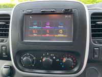USED 2015 65 RENAULT TRAFIC 1.6 LH29 BUSINESS ENERGY DCI H/R P/V 120 BHP PRICE 12041.67+ VAT TOTAL =14450