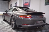USED 2017 54 PORSCHE 911 3.0 CARRERA S PDK 2d 414 BHP PAN ROOF / PDCC / FRONT LIFT