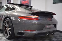 USED 2017 54 PORSCHE 911 3.0 CARRERA S PDK 2d 414 BHP PAN ROOF / PDCC / FRONT LIFT