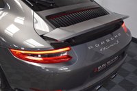 USED 2017 54 PORSCHE 911 3.0 CARRERA S PDK 2d 414 BHP PAN ROOF / PDCC / FRONT LIFT