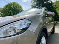 USED 2010 60 NISSAN QASHQAI 2.0 ACENTA 5d 140 BHP Rare Low Mileage Qashqai Automatic, ULEZ Complaint And Full Service History !