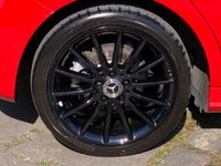 USED 2017 67 MERCEDES-BENZ A CLASS A 180 D AMG LINE PREMIUM PLUS GREAT SPEC - 2017/67reg MERCEDES A180 D AMG-LINE PREMIUM PLUS 5DR AUTOMATIC - AUTOMATIC - 1 FORMER KEEPER - TWIN ELEC PAN ROOF - 1/2 LEATHER ALCANTARA TRIM - 18 INCH AMG ALLOYS/ BODY STYLING - SATELLITE NAVIGATION