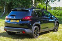 USED 2017 17 PEUGEOT 2008 1.2 PureTech (110) GT Line 5dr 6 Speed Manual Euro 6 (Panoramic Sunroof / Apple Car Play / Navigation / Reverse Camera) !! NATIONWIDE DELIVERY AVAILABLE !!