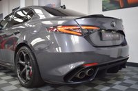 USED 2020 D ALFA ROMEO GIULIA 2.9 V6 BITURBO QUADRIFOGLIO 4d 503 BHP EXPOSED ROOF / CARBON BUCKETS