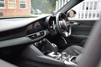 USED 2020 D ALFA ROMEO GIULIA 2.9 V6 BITURBO QUADRIFOGLIO 4d 503 BHP EXPOSED ROOF / CARBON BUCKETS