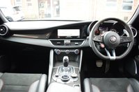 USED 2019 19 ALFA ROMEO GIULIA 2.9 V6 BITURBO QUADRIFOGLIO 4d 503 BHP CARBON CERAMICS & BUCKET SEATS