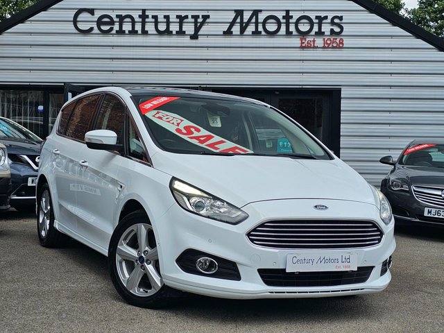 2015 65 Ford S-Max 2.0 TDCi TITANIUM (7 Seats) NAV 5dr - GLASS ROOF + NEW SHAPE