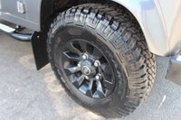 USED 2015 15 LAND ROVER DEFENDER 2.2 TD COUNTY STATION WAGON 3d 122 BHP *One Owner* full service history