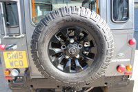 USED 2015 15 LAND ROVER DEFENDER 2.2 TD COUNTY STATION WAGON 3d 122 BHP *One Owner* full service history