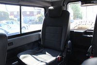 USED 2015 15 LAND ROVER DEFENDER 2.2 TD COUNTY STATION WAGON 3d 122 BHP *One Owner* full service history