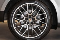 USED 2019 55 PORSCHE MACAN 3.0 S PDK 5d 349 BHP + HUGE SPECIFICATION +