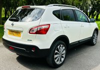 USED 2012 62 NISSAN QASHQAI 1.6 TEKNA IS DCIS/S 5d 130 BHP PAN ROOF, NAV, REVERSE CAMERA, BLUETOOTH!