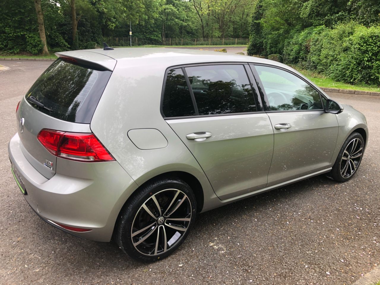 2017 VOLKSWAGEN GOLF 1.6 S TDI BLUEMOTION TECHNOLOGY 5d 108 BHP - vehicle photo 8 for sale on PureCar