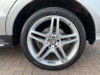 USED 2015 15 MERCEDES-BENZ M-CLASS 3.0 ML350 BLUETEC AMG LINE PREMIUM 5d 255 BHP MASSIVE &pound;10520 IN FACTORY OPTIONS - INCLUDING REAR SEAT ENTERTAINMENT SYSTEM - 21" AMG ALLOY UPGRADE - PANORAMIC SUNROOF - AIRMATIC SUSPENSION - RETRACTABLE TOWBAR - PREMIUM PACKAGE