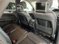 USED 2015 15 MERCEDES-BENZ M-CLASS 3.0 ML350 BLUETEC AMG LINE PREMIUM 5d 255 BHP MASSIVE &pound;10520 IN FACTORY OPTIONS - INCLUDING REAR SEAT ENTERTAINMENT SYSTEM - 21" AMG ALLOY UPGRADE - PANORAMIC SUNROOF - AIRMATIC SUSPENSION - RETRACTABLE TOWBAR - PREMIUM PACKAGE