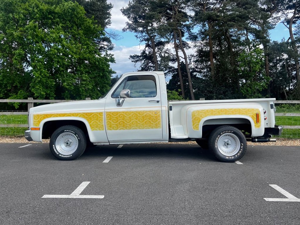 USED 1975 CHEVROLET C10 Custom Stepside Truck // 5700cc V8 350ci // px swap 