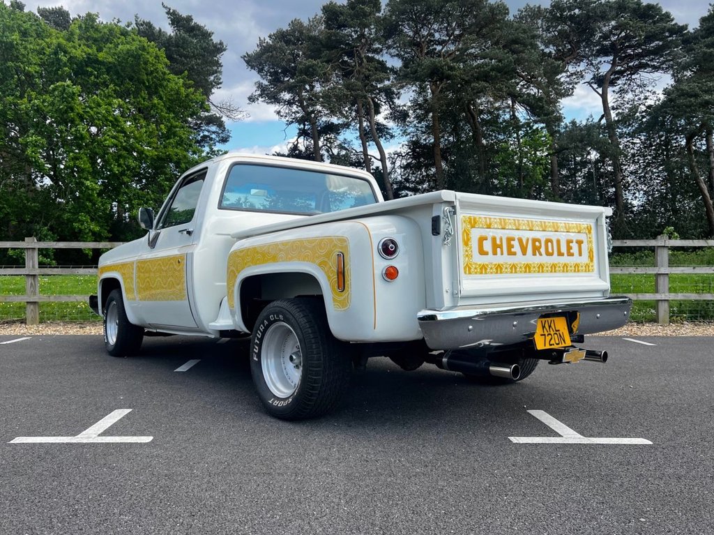 USED 1975 CHEVROLET C10 Custom Stepside Truck // 5700cc V8 350ci // px swap 