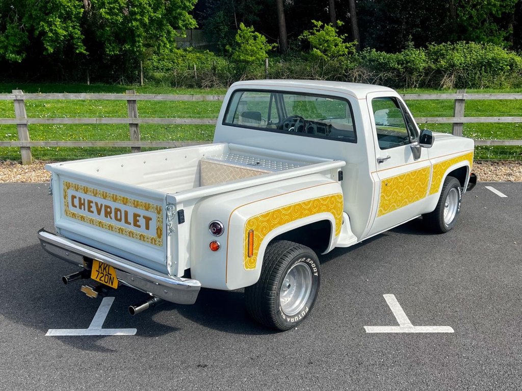 USED 1975 CHEVROLET C10 Custom Stepside Truck // 5700cc V8 350ci // px swap 
