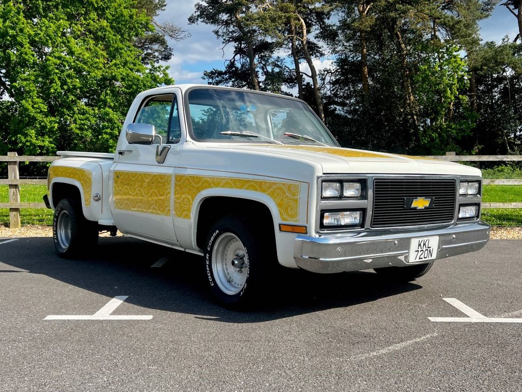 USED 1975 CHEVROLET C10 Custom Stepside Truck // 5700cc V8 350ci // px swap 