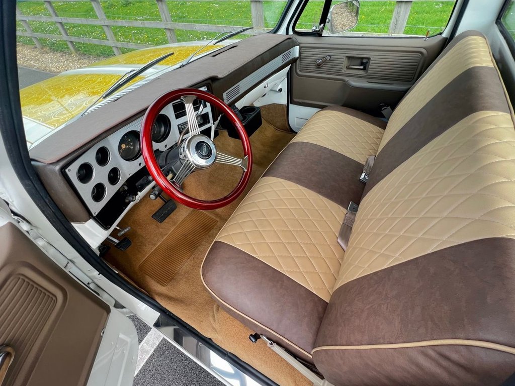 USED 1975 CHEVROLET C10 Custom Stepside Truck // 5700cc V8 350ci // px swap 